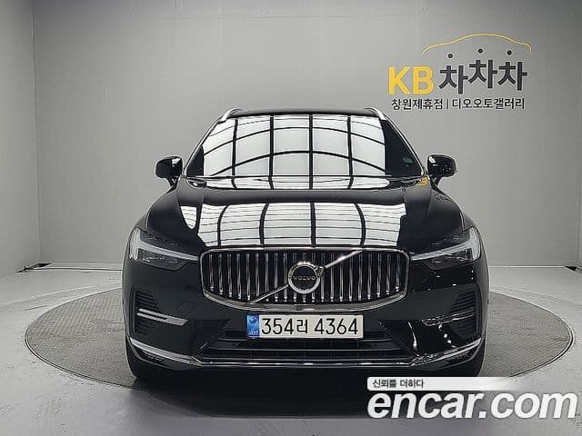 Volvo XC60 2세대 B6 Ultimate Bright, 2023 3