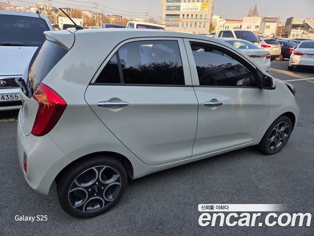 Kia All New Morning Luxury, 2012 4