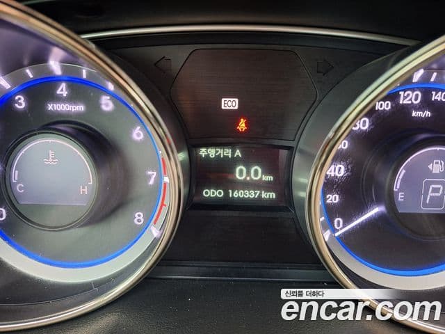 Hyundai YF Sonata LPI Premier(для людей с инвалидностью), 2010 11