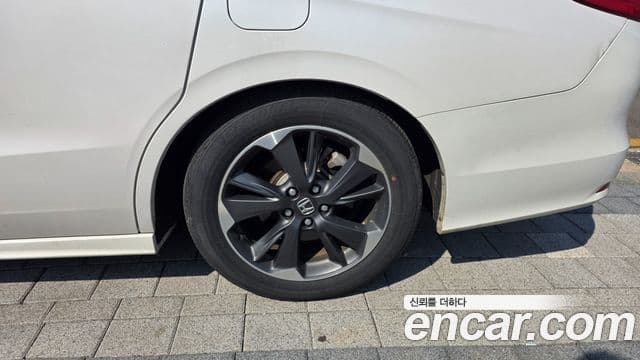 Honda Odyssey 5세대, 2023 12