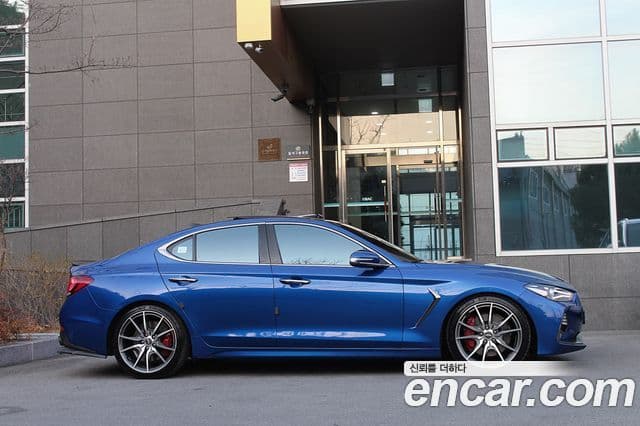 Genesis G70 Supreme, 2018 3