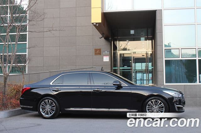 Genesis EQ900 Luxury, 2018 3