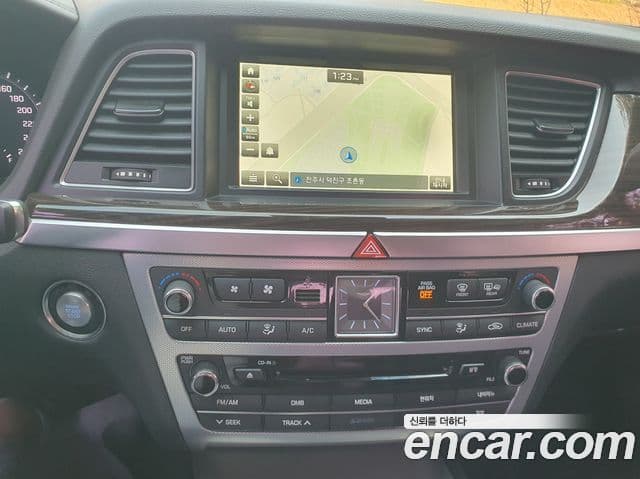 Genesis G80 Luxury, 2017 16