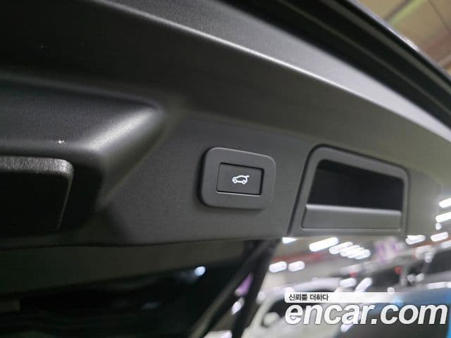 Land Rover Range Rover Velar 2.0 P250 Dynamic SE, 2025 19