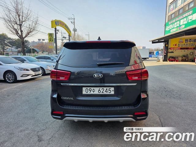 Kia The / новый New Carnival Prestige, 2019 4