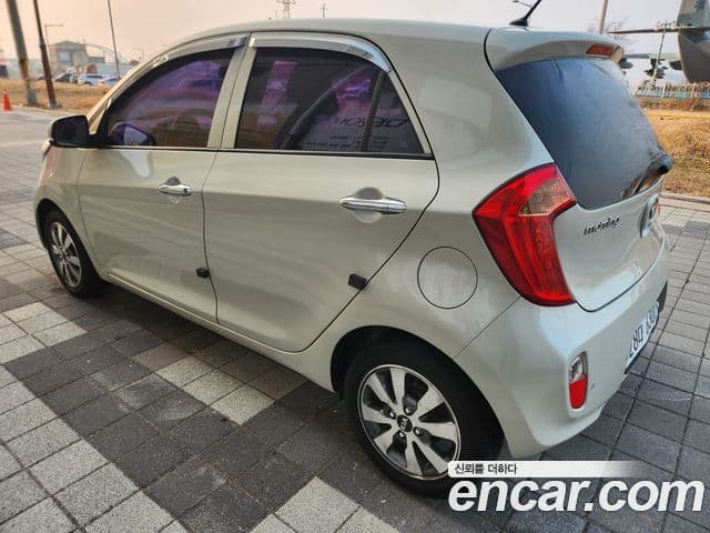 Kia All New Morning Deluxe Trendy, 2015 7