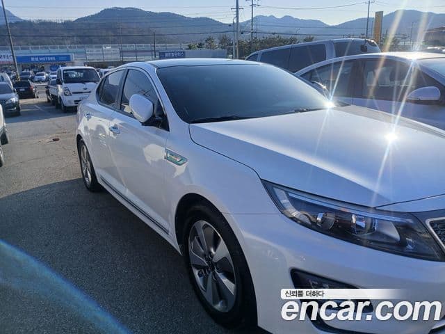 Kia K5 гибрид Prestige, 2015 3