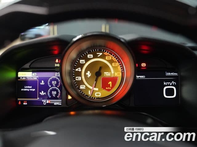 Ferrari 포르토피노 M 3.9 V8, 2022 15