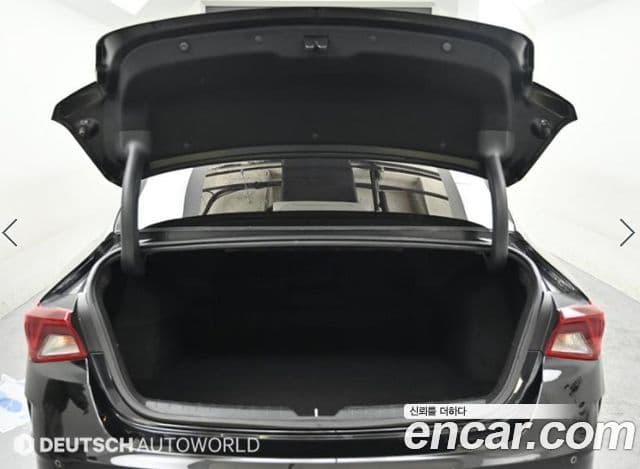 Kia K5 3세대 Signature, 2022 19