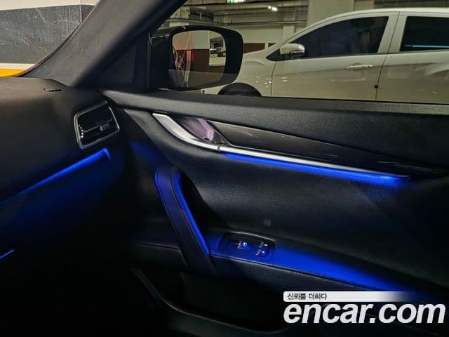 Maserati 기블리 3세대, 2015 18