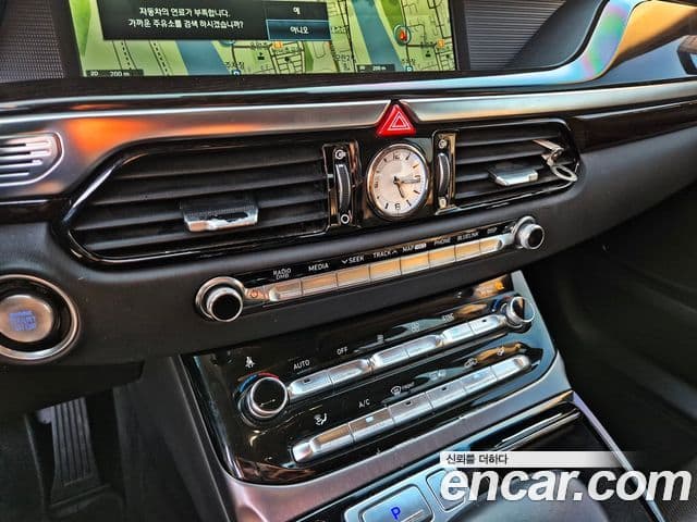 Genesis EQ900 Premium Luxury, 2017 14