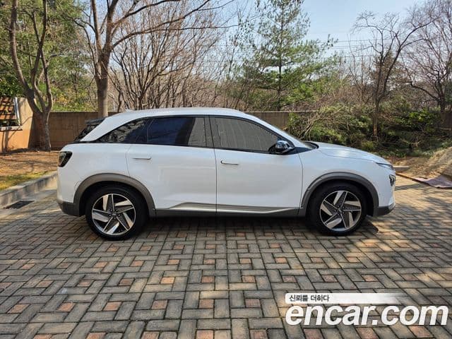 Hyundai NEXO Premium, 2023 4