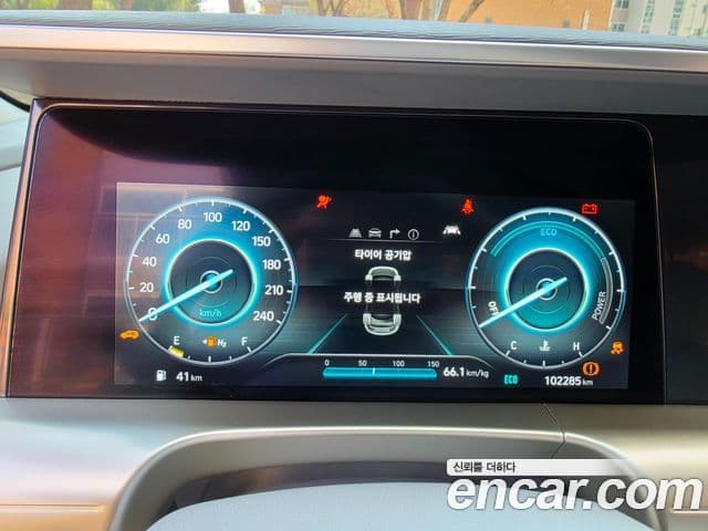 Hyundai NEXO Premium, 2023 11