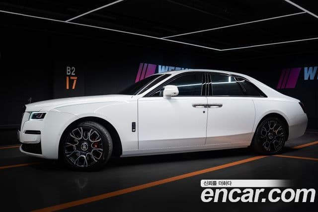 Rolls-Royce 고스트 2세대 6.7 V12 чёрный эмблема, badge, 2022 2