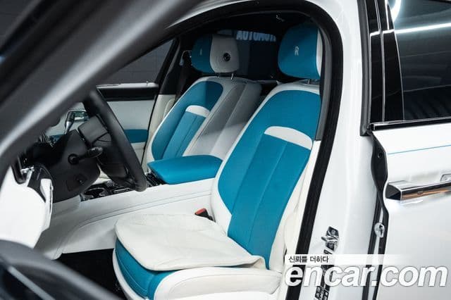 Rolls-Royce 고스트 2세대 6.7 V12 чёрный эмблема, badge, 2022 6