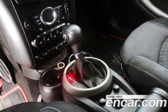 Mini Cooper SD Countryman 1세대, 2012 11