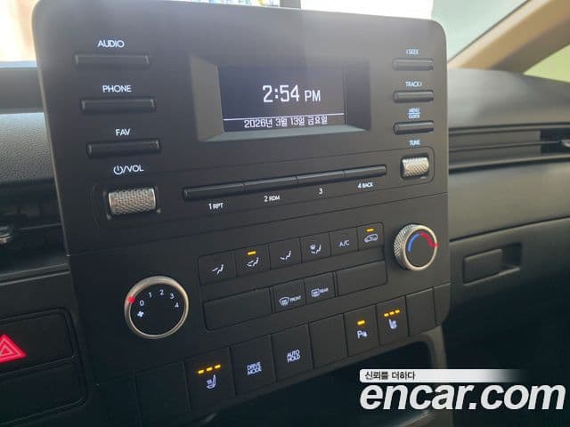 Hyundai Staria Modern, 2025 10