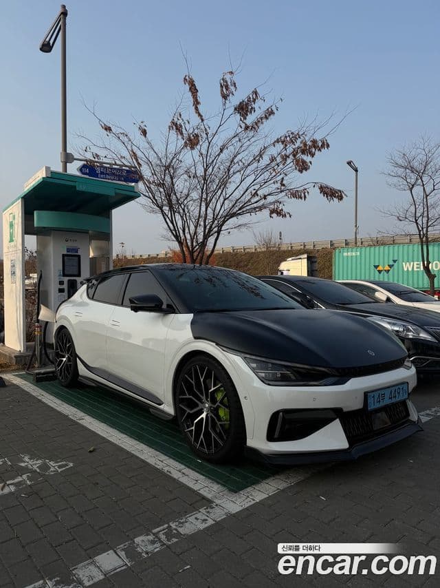 Kia EV6 GT 4WD, 2023 6