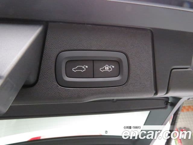 Volvo XC60 2세대 B5 Ultra Dark Air подвеска, 2026 14