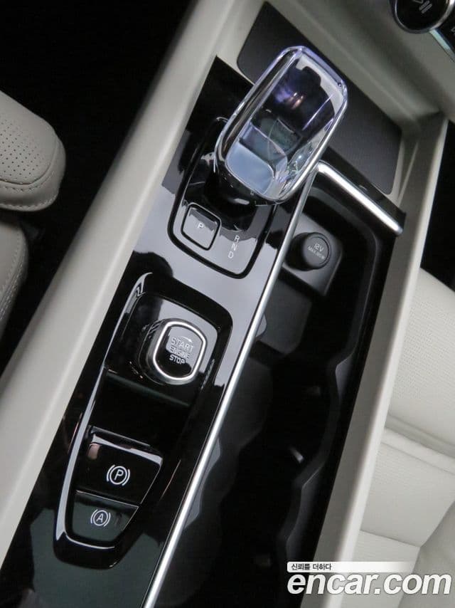 Volvo XC60 2세대 B5 Ultra Dark Air подвеска, 2026 19