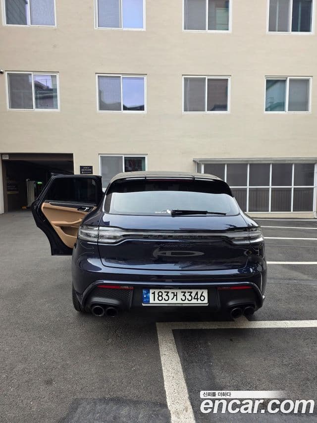 Porsche Macan 95B, 2023 4