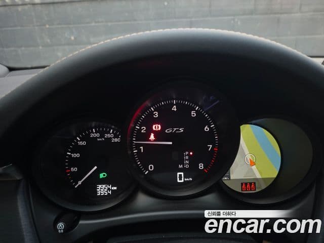 Porsche Macan 95B, 2023 10