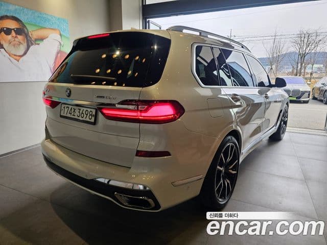 BMW X7 (G07) xDrive 30d M Sport 6인승, 2020 3