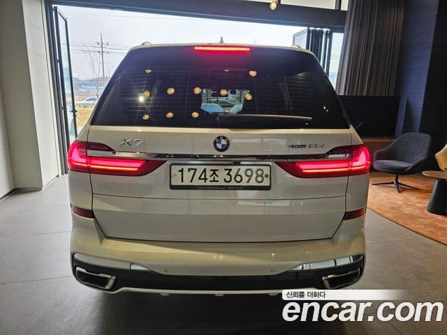 BMW X7 (G07) xDrive 30d M Sport 6인승, 2020 4