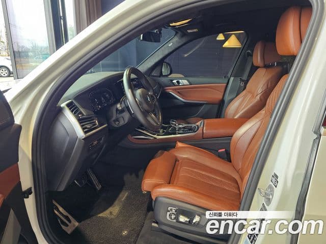 BMW X7 (G07) xDrive 30d M Sport 6인승, 2020 8