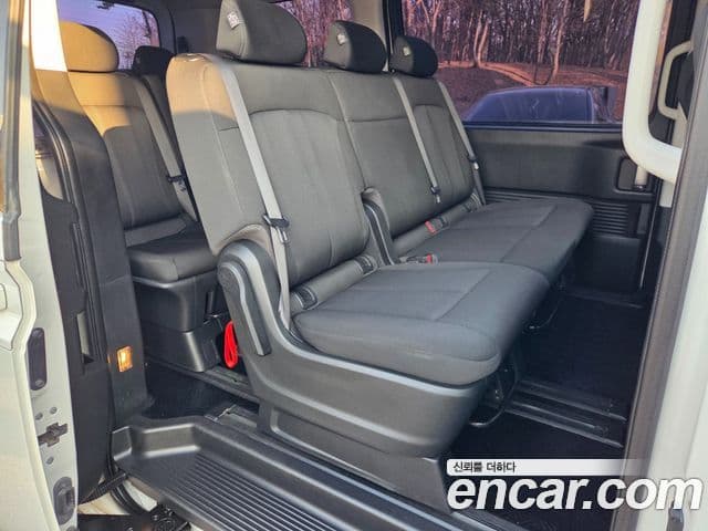 Hyundai Staria Smart, 2022 15