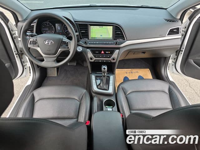 Hyundai Avante AD 1.6 GDI Value Plus, 2018 6