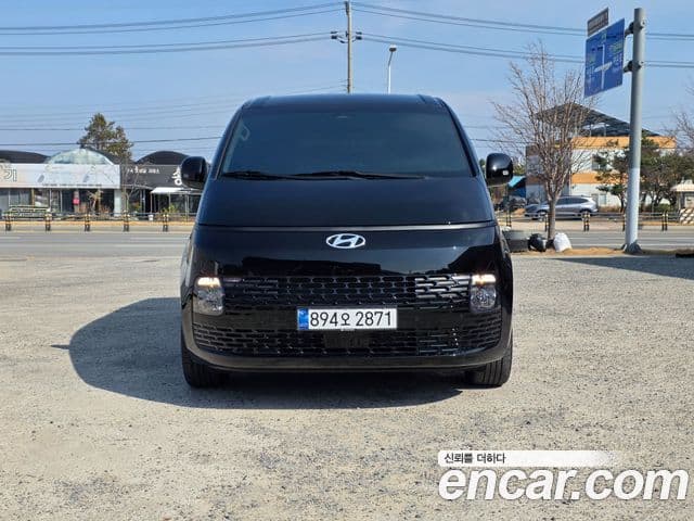Hyundai Staria Modern, 2025 3