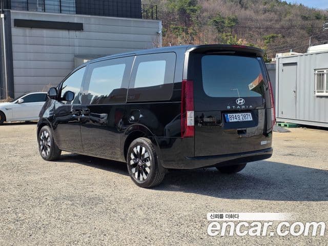 Hyundai Staria Modern, 2025 6