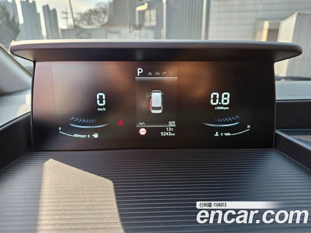 Hyundai Staria Modern, 2025 13