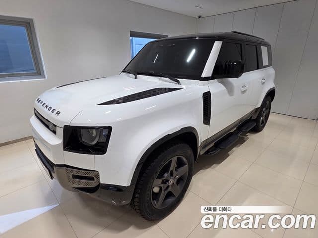 Land Rover Defender (L663) 110 D250 X-Dynamic SE, 2025 1