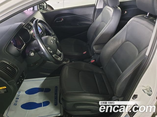 Kia All New Pride Prestige, 2014 11