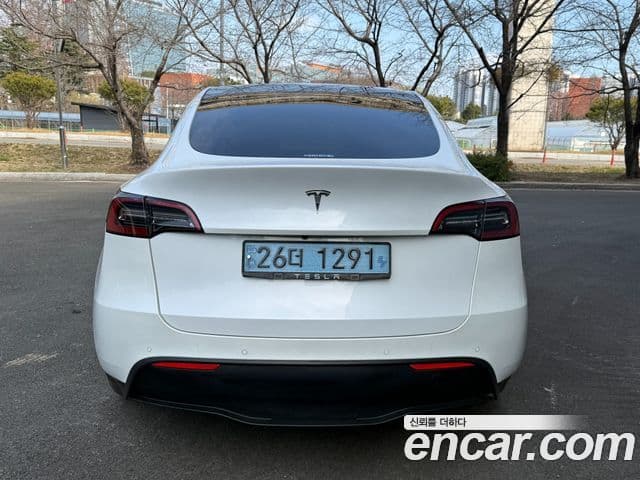 Tesla модель Y Standard Range RWD, 2021 все фото