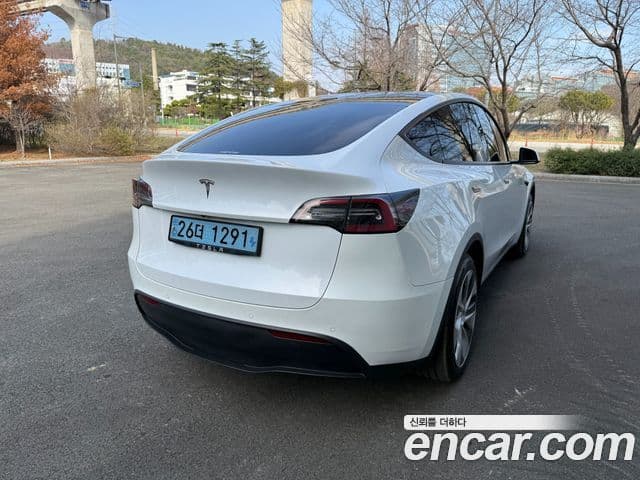 Tesla модель Y Standard Range RWD, 2021 7