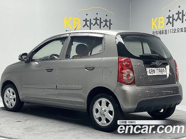 Kia 뉴모닝 люксовая версия Black Premium, 2011 3