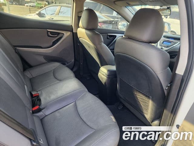 Hyundai Avante MD Luxury, 2011 10