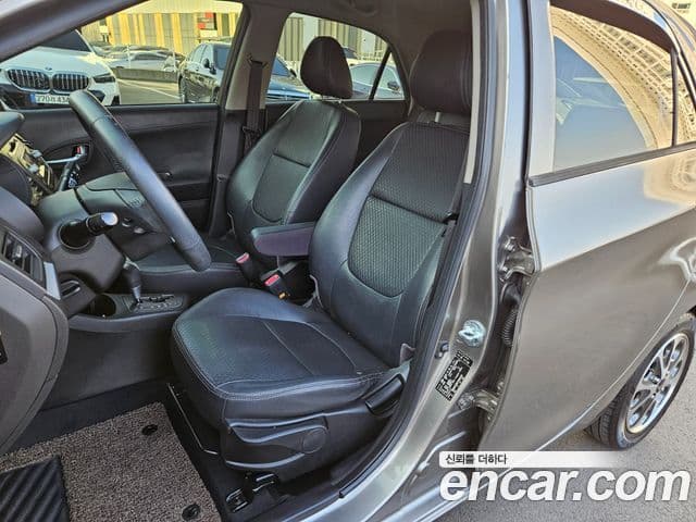 Hyundai Accent(новый кузов / новое поколение) Premium, 2015 10