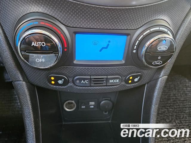 Hyundai Accent(новый кузов / новое поколение) Premium, 2015 15