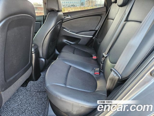 Hyundai Accent(новый кузов / новое поколение) Premium, 2015 19