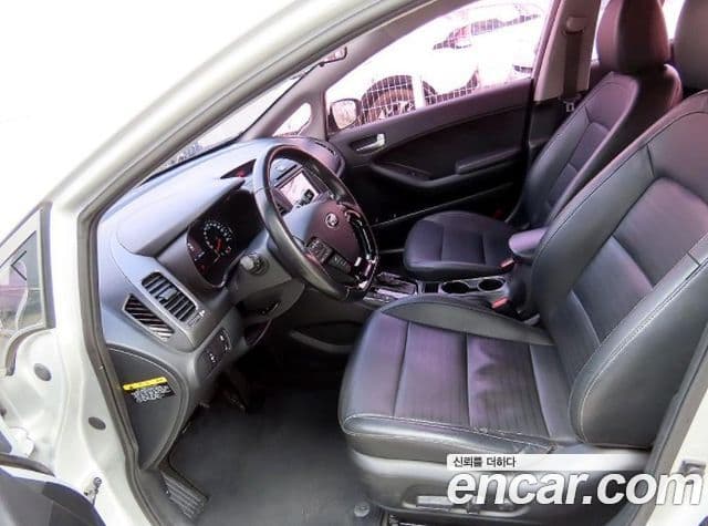 Kia The / новый New K3 Prestige, 2016 все фото