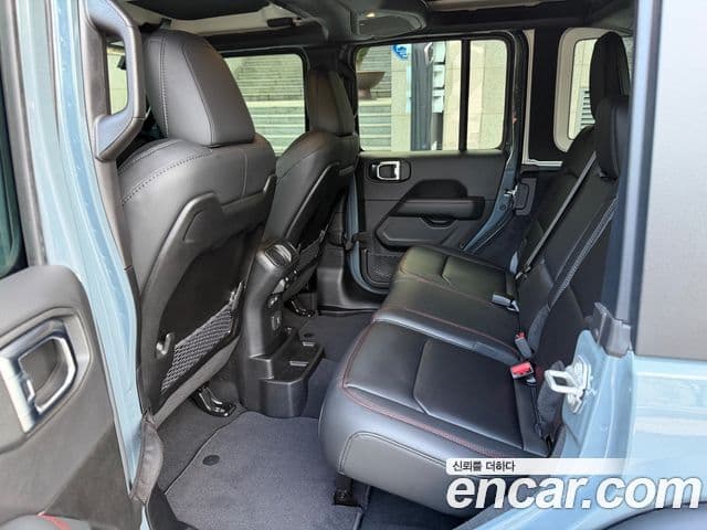 Jeep Wrangler (JL) 2.0 Rubicon 4도어, 2025 10