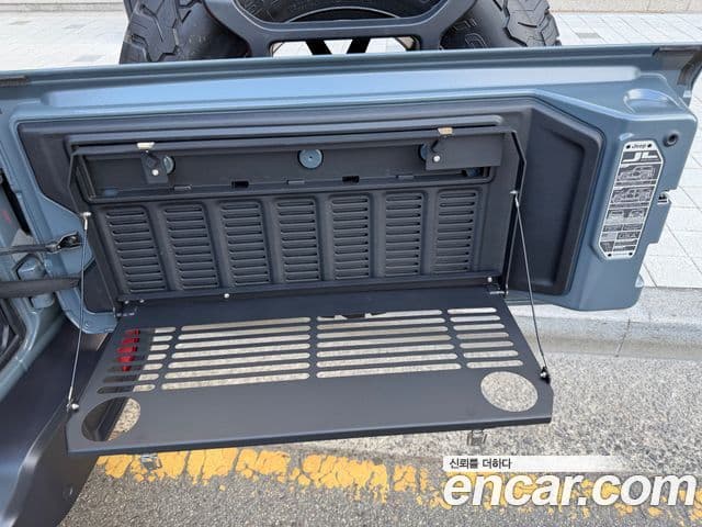 Jeep Wrangler (JL) 2.0 Rubicon 4도어, 2025 16