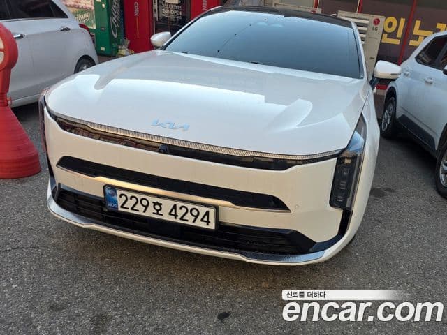 Kia The / новый New K8 гибрид Noblesse, 2025 3