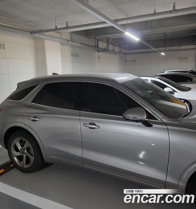 Genesis GV70, 2025 1