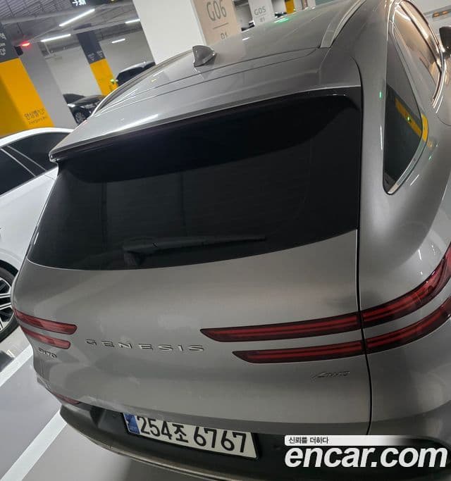 Genesis GV70, 2025 4