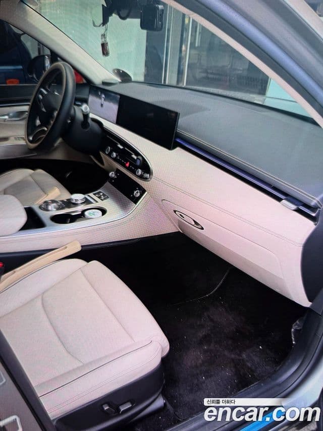 Genesis GV70, 2025 7